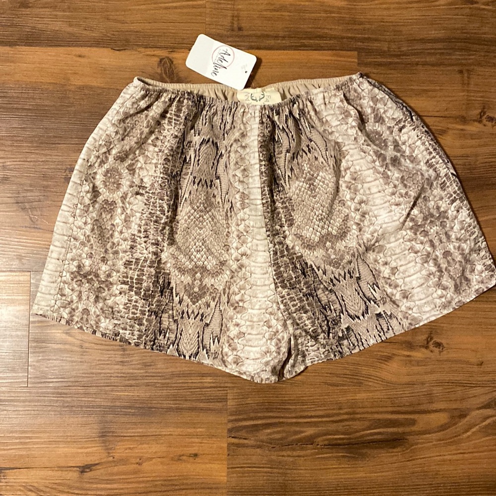 Fantastic Fawn Sepia Snake Print Pull On Shorts